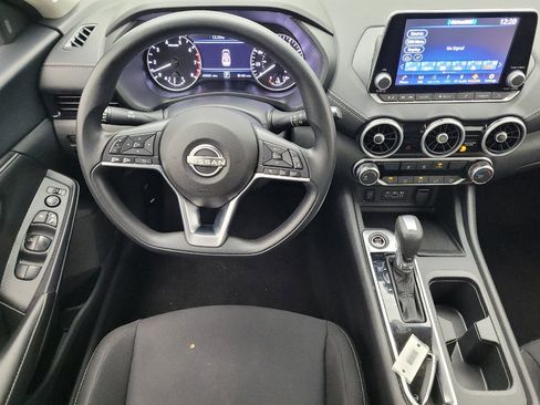 Used 2025 Nissan Sentra SV FWD image 22