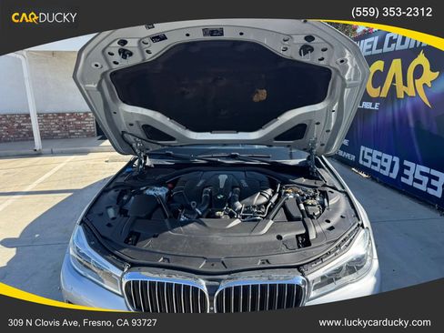 Used 2016 BMW 750i xDrive AWD/4WD image 28