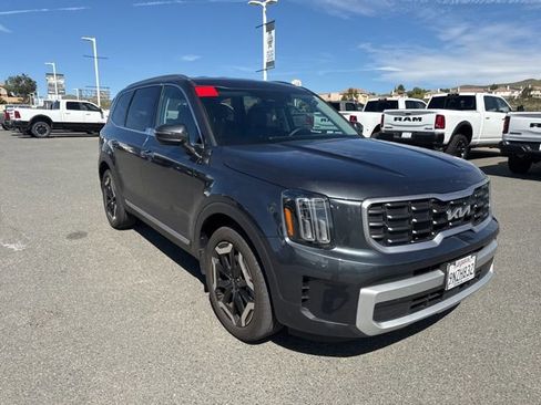 Used 2024 Kia Telluride S image 19