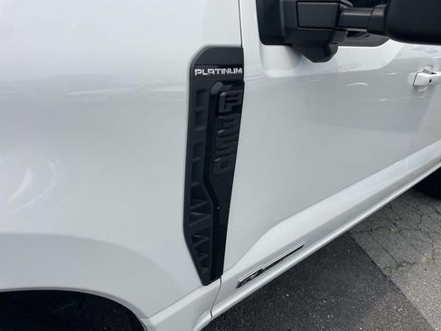 Used 2025 Ford F350 Platinum AWD/4WD image 10