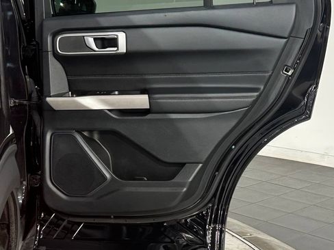 Used 2023 Ford Explorer XLT w/ Equipment Group 202A AWD/4WD image 64
