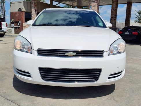 Used 2009 Chevrolet Impala LT w/ Luxury Edition Package image 10