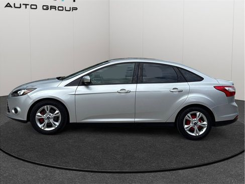 Used 2014 Ford Focus SE image 4