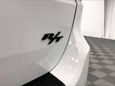 Used 2024 Dodge Durango R/T w/ Blacktop Package AWD/4WD image 9