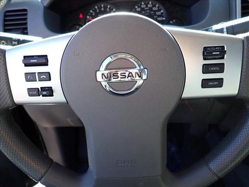 Used 2019 Nissan Frontier SV image 14