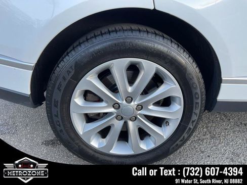 Used 2016 Land Rover Range Rover HSE image 39