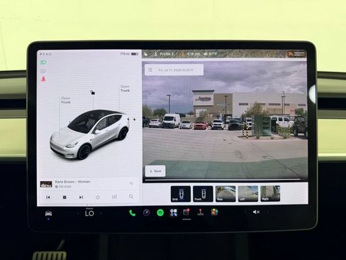 Used 2022 Tesla Model Y Performance AWD/4WD image 22