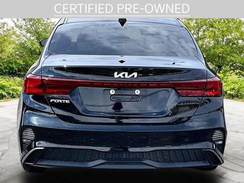 Used 2022 Kia Forte LXS image 4