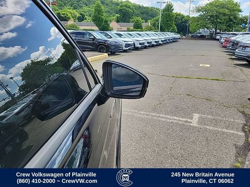 Certified 2024 Volkswagen Tiguan SE R-Line AWD/4WD image 34