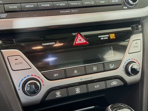 Used 2017 Hyundai Elantra Value Edition FWD image 17