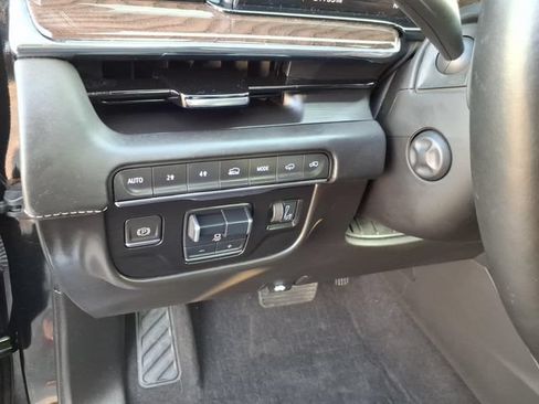 Used 2023 Cadillac Escalade Premium Luxury Platinum w/ LPO, Floor Liner Package AWD/4WD image 29