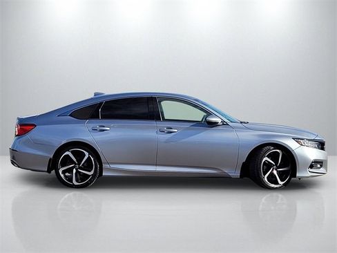 Used 2019 Honda Accord Sport image 3