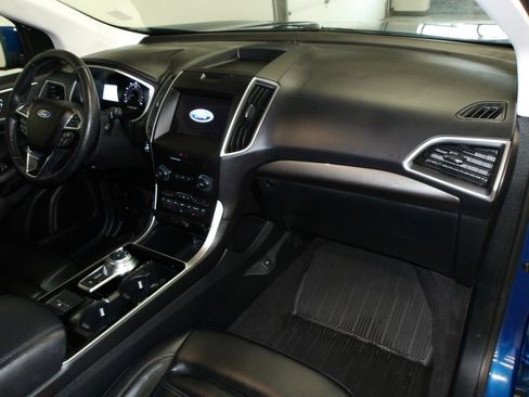 Used 2020 Ford Edge SEL w/ Convenience Package AWD/4WD image 16