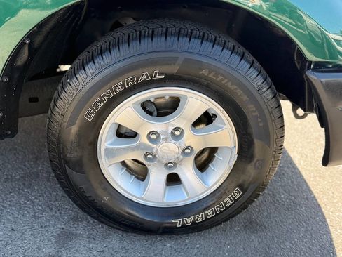 Used 2000 Toyota Tacoma 2WD Regular Cab image 75