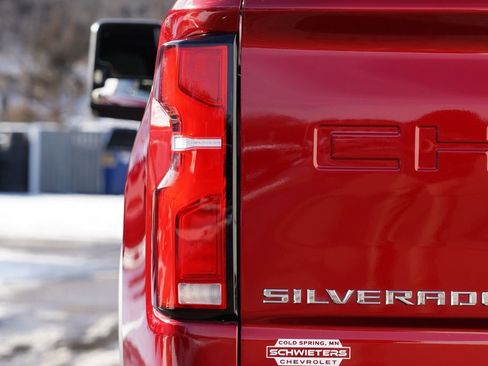 Used 2025 Chevrolet Silverado 3500 High Country w/ High Country Premium Package image 12