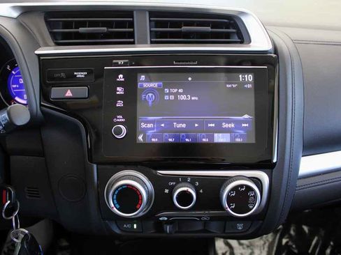 Used 2018 Honda Fit Sport image 12