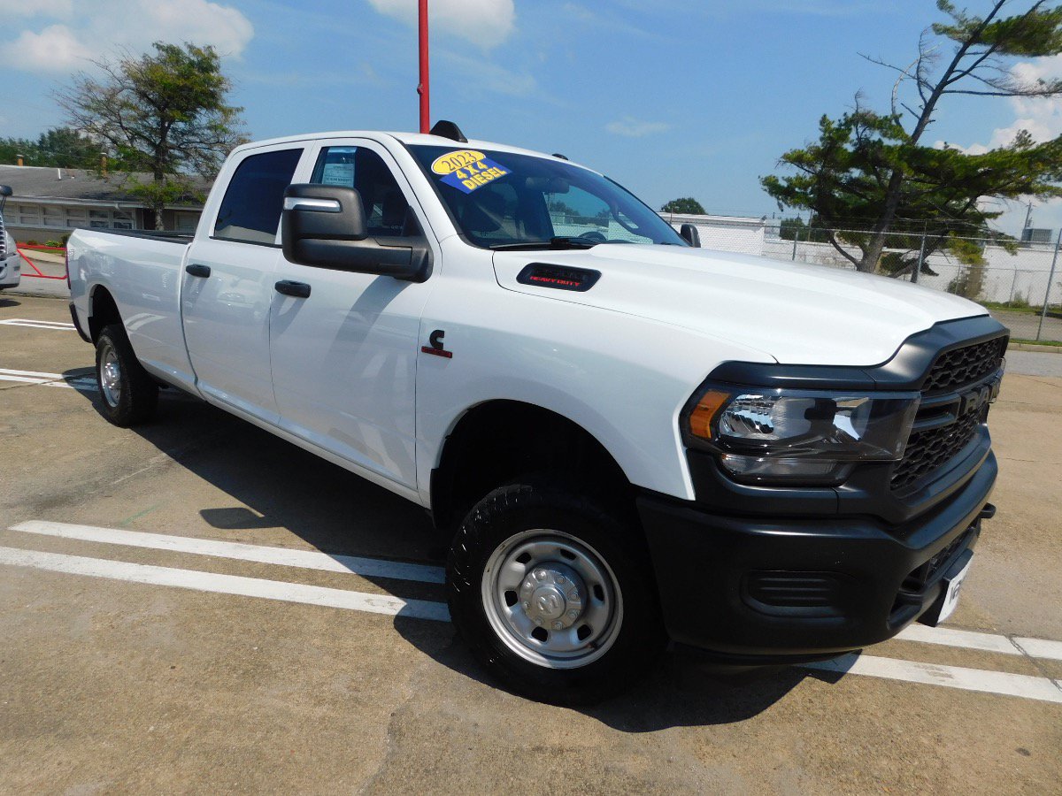 Used 2023 RAM 2500 Tradesman AWD/4WD image 1