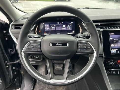 Used 2023 Jeep Grand Cherokee L Laredo w/ Luxury Tech Group I AWD/4WD image 18