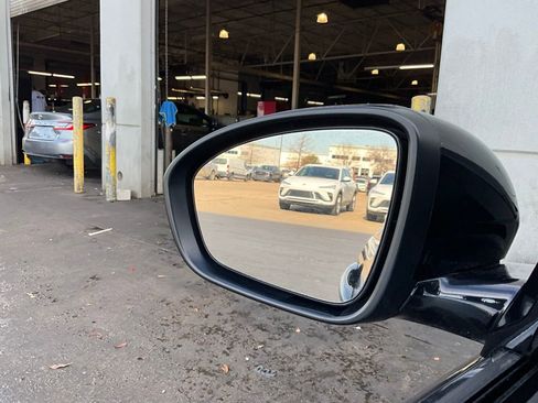 Used 2025 Nissan Altima 2.5 SR image 19