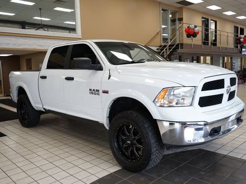 Used 2017 RAM 1500 Outdoorsman AWD/4WD image 16