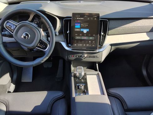 New 2026 Volvo XC90 B6 Ultra w/ Protection Package image 12