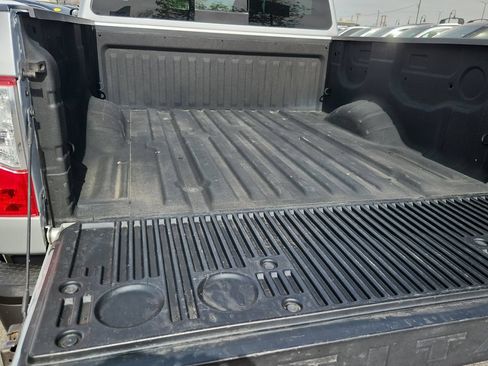 Used 2019 Nissan Titan PRO-4X AWD/4WD image 12
