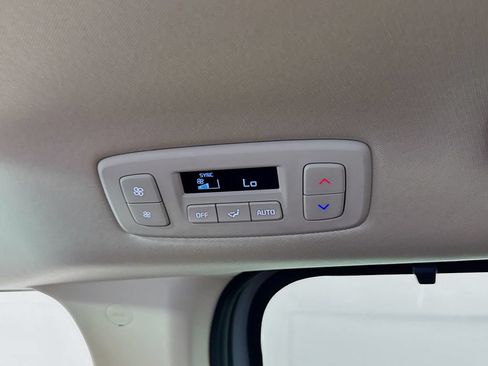 Used 2024 Kia Carnival SX Prestige FWD image 28