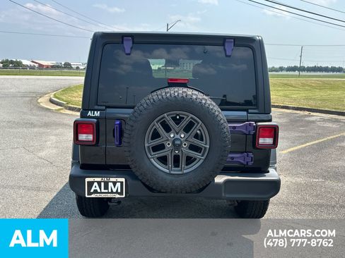 Used 2024 Jeep Wrangler Unlimited Sport AWD/4WD image 6