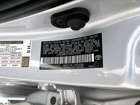 Used 2022 Toyota Corolla LE image 35