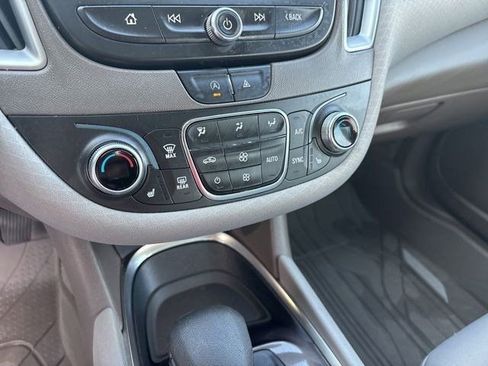 Used 2023 Chevrolet Malibu LT w/ LPO, Floor Liner Package FWD image 23