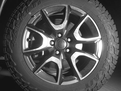 Used 2025 Jeep Compass Trailhawk image 11