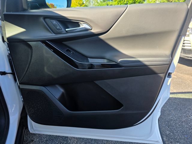 Used 2026 Chevrolet Equinox LT w/ LPO, Floor Liner Package AWD/4WD image 9