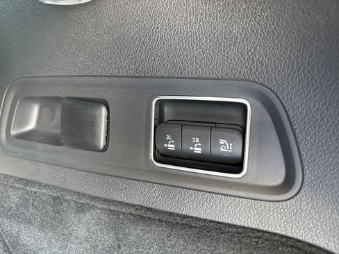 New 2025 Mercedes-Benz GLS 450 4MATIC image 33