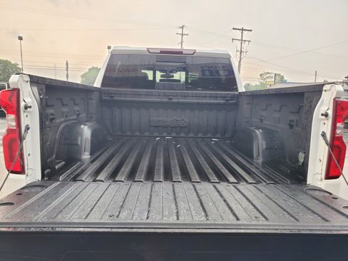 Used 2021 Chevrolet Silverado 1500 High Country w/ Z71 Off-Road Package AWD/4WD image 30