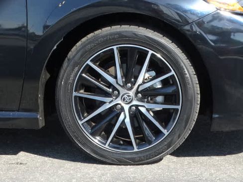 Used 2023 Toyota Camry SE w/ Convenience Package image 8