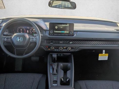 Used 2025 Honda Accord SE image 14