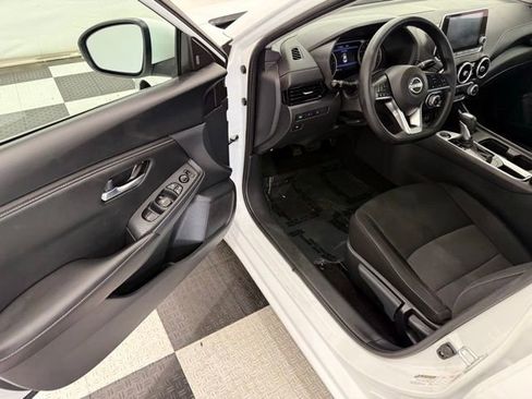 Used 2024 Nissan Sentra SV FWD image 27