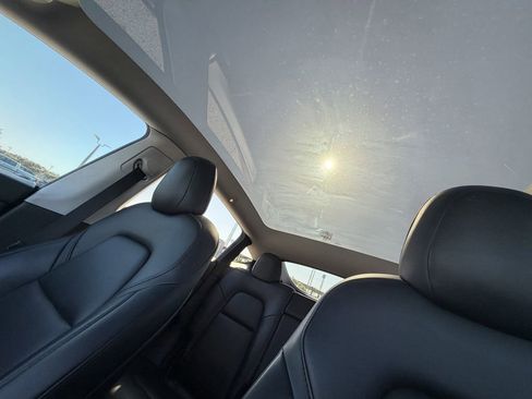 Used 2021 Tesla Model Y 2WD image 30