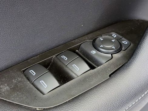 Used 2023 Chevrolet Blazer LT w/ Driver Confidence Package image 19