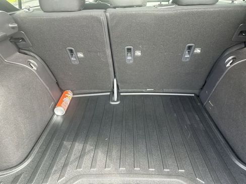 Used 2024 Nissan Kicks S image 23