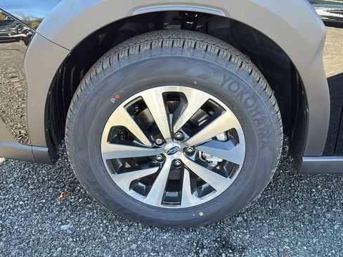New 2025 Subaru Outback Premium image 5