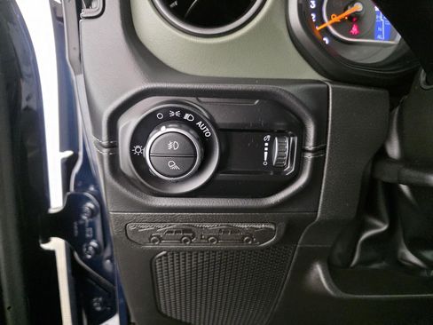 Used 2025 Jeep Gladiator Mojave image 34