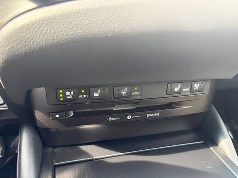 Used 2019 Lexus ES 300h w/ Premium Package FWD image 18