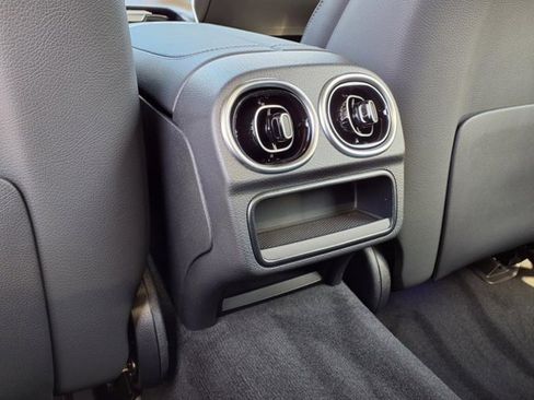 New 2025 Mercedes-Benz C 300 4MATIC Sedan image 19