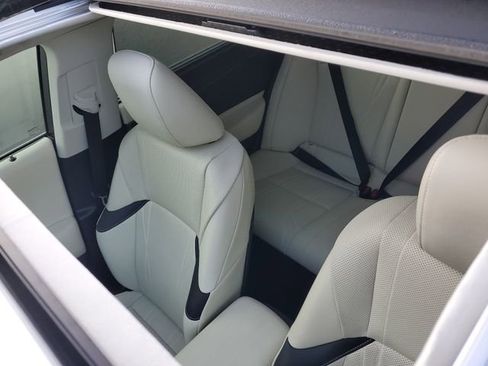 Used 2022 Lexus ES 300h Ultra Luxury image 35