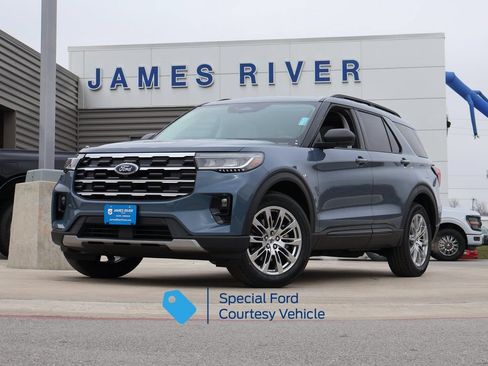 New 2026 Ford Explorer Active w/ Active Comfort Package AWD/4WD image 1