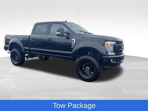 Used 2019 Ford F250 Lariat w/ FX4 Off-Road Package image 9