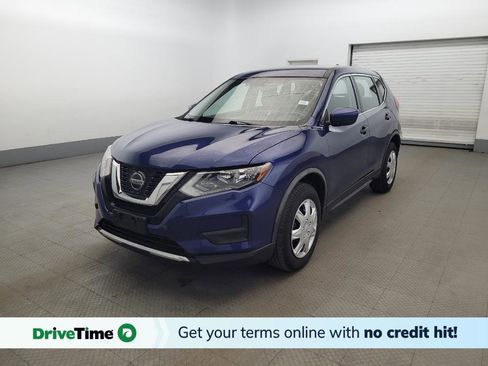 Used 2018 Nissan Rogue S image 1