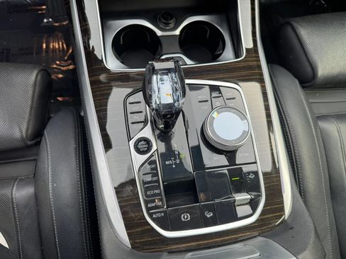 Used 2019 BMW X7 xDrive40i w/ Premium Package AWD/4WD image 22
