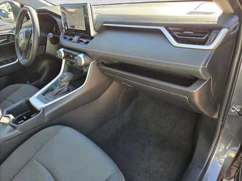 Used 2024 Toyota RAV4 XLE image 21
